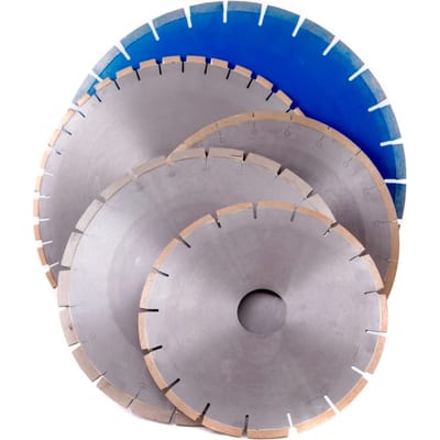 DISCURI ORIZONTALE DE MARMURĂ ȘI ANDEZIT